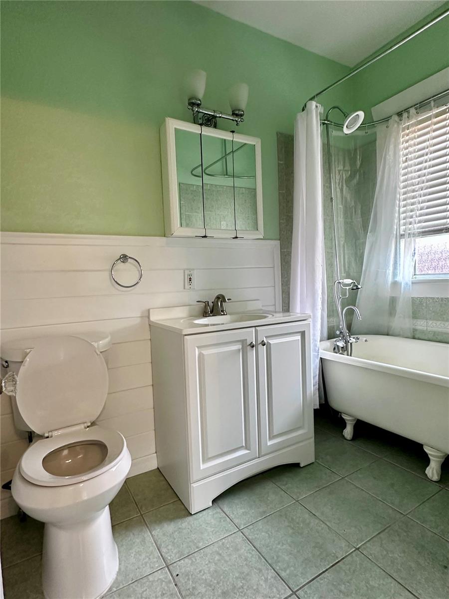 1209 E COMANCHE AVE — photo 26