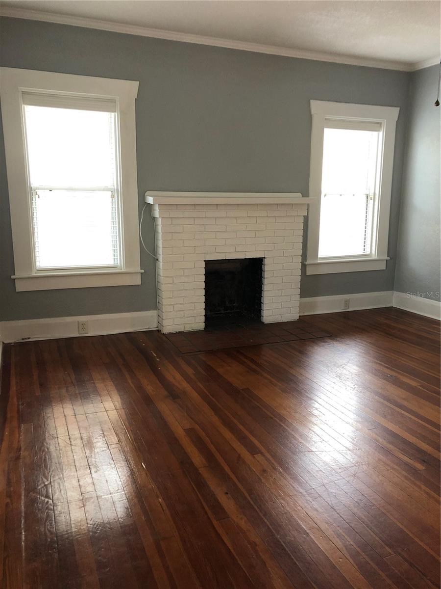 1209 E COMANCHE AVE — photo 6