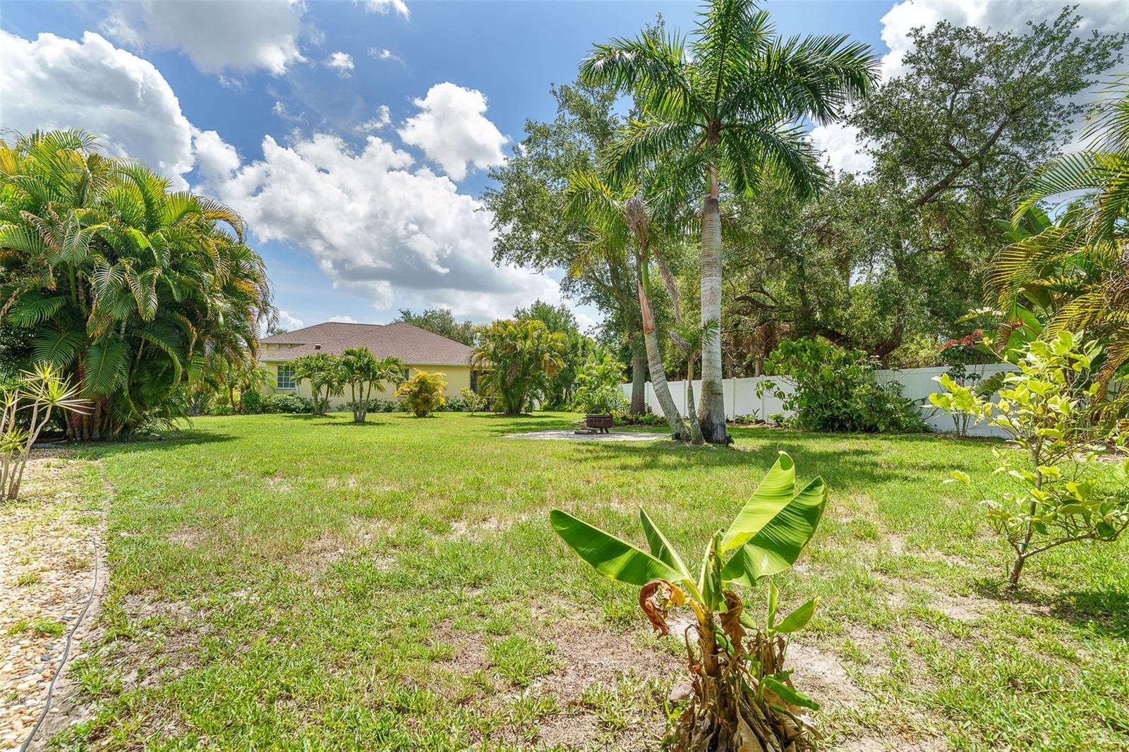 122 CLEAR LAKE DR — photo 44