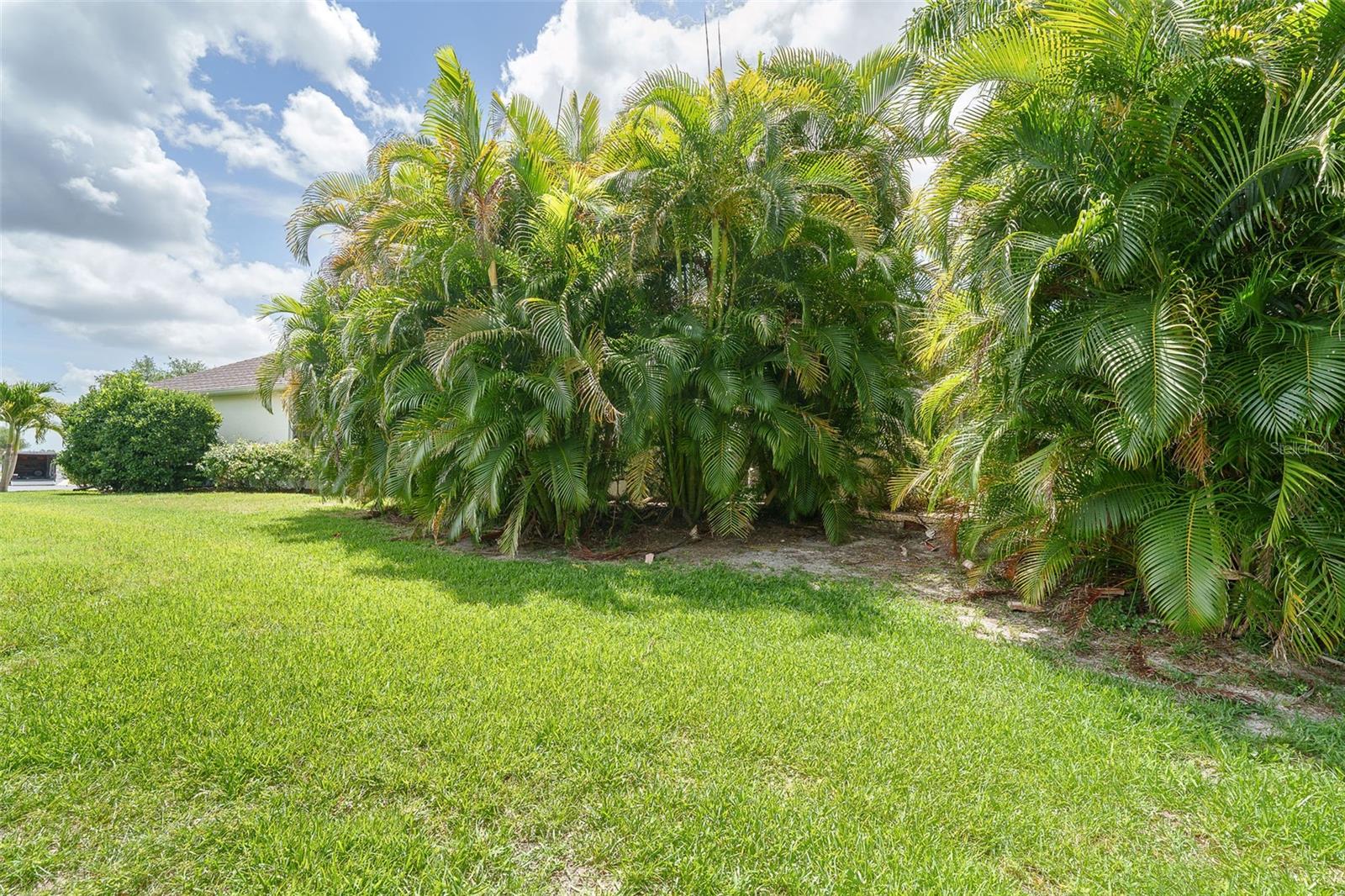 122 CLEAR LAKE DR — photo 47