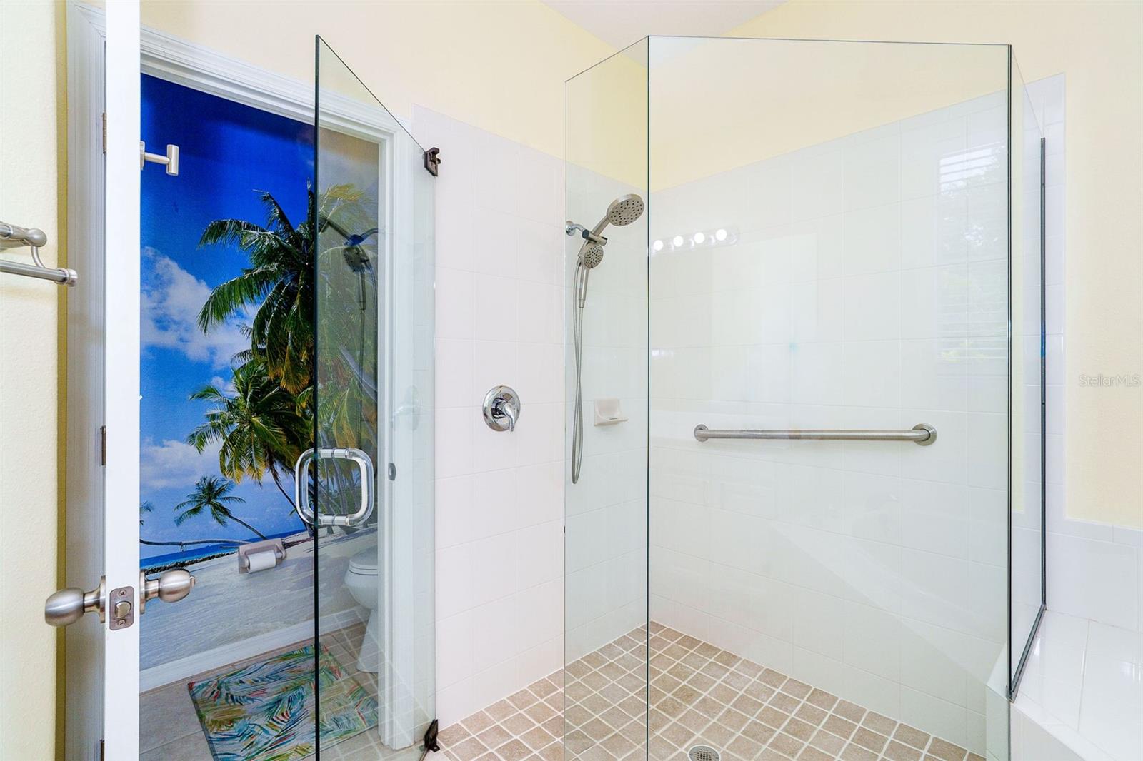 122 CLEAR LAKE DR — photo 56