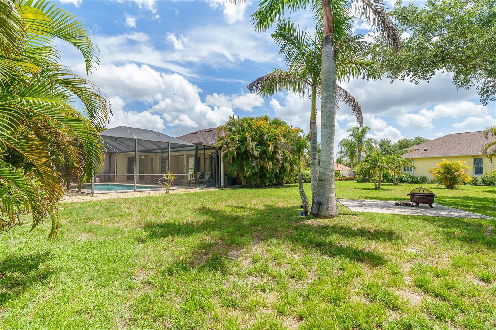 122 CLEAR LAKE DR — photo 43