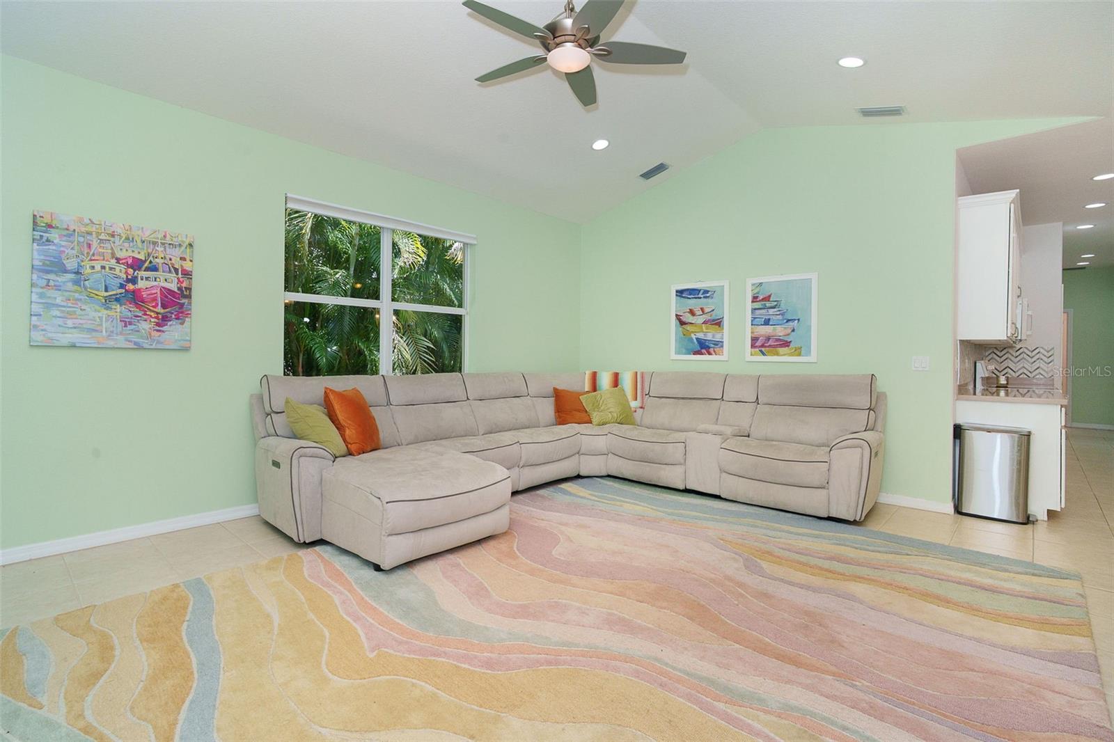 122 CLEAR LAKE DR — photo 25