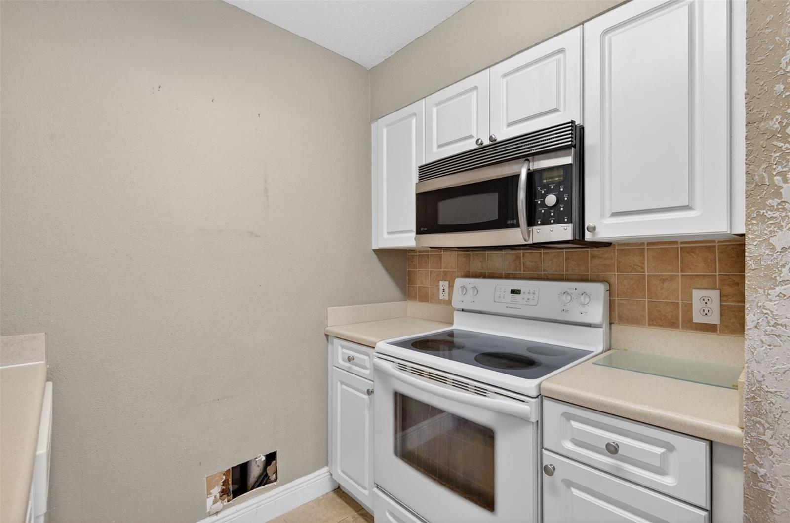 2521 CEDAR CYPRESS CT #101 — photo 17