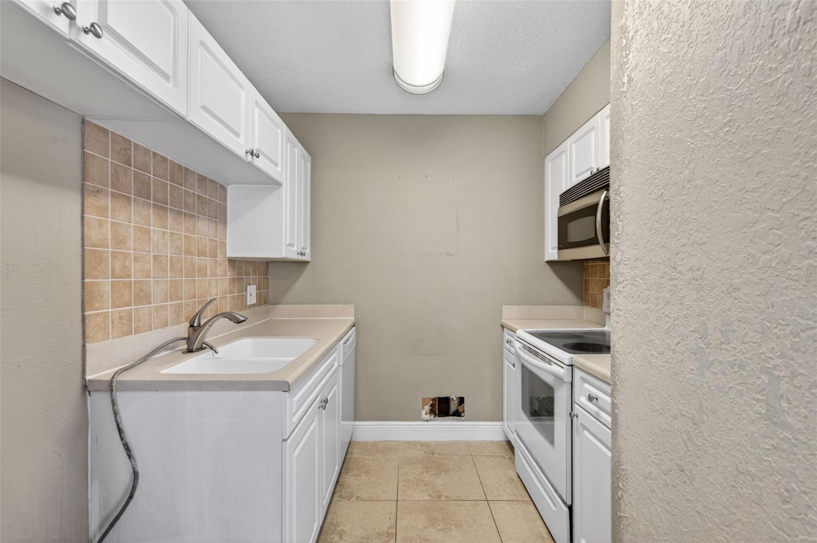 2521 CEDAR CYPRESS CT #101 — photo 15