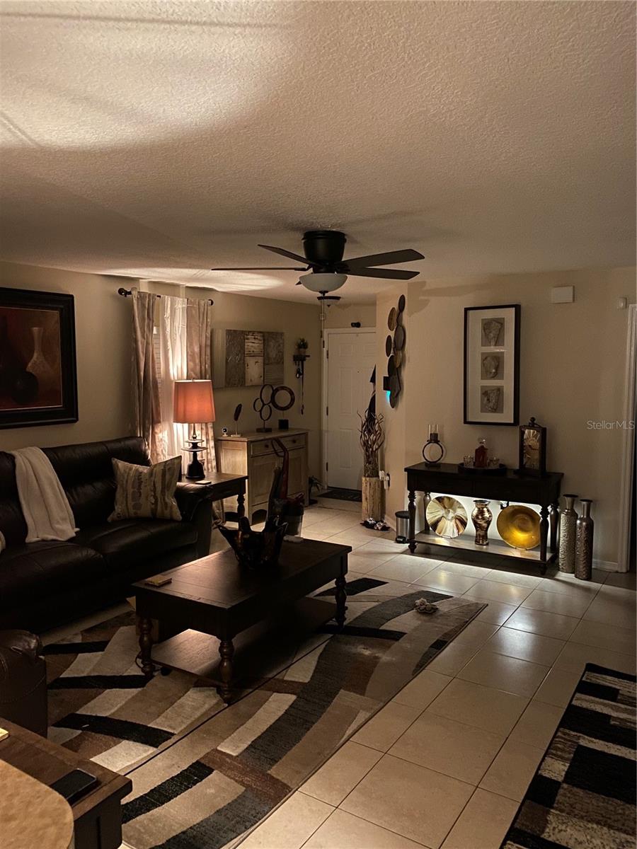10328 SUMMERVIEW CIR — photo 24