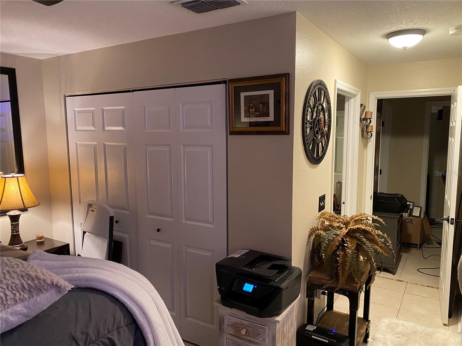 10328 SUMMERVIEW CIR — photo 23