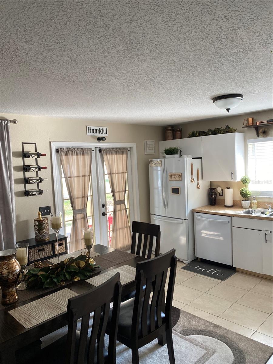 10328 SUMMERVIEW CIR — photo 13
