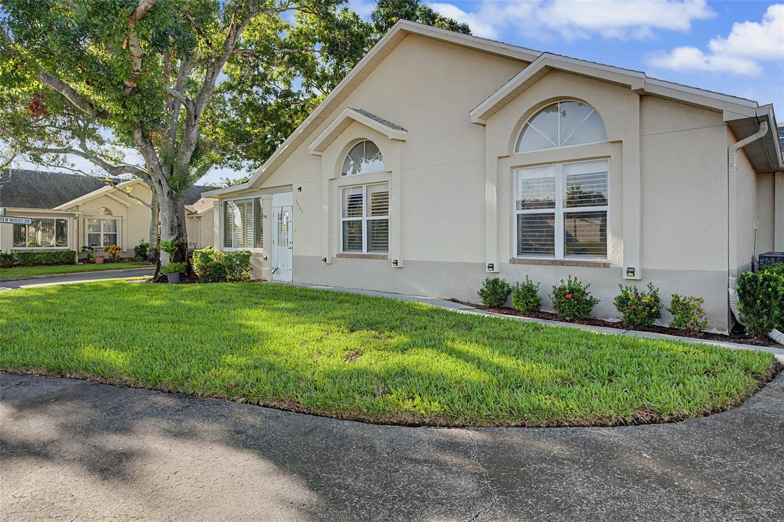 3709 MOLLIE LN — photo 2