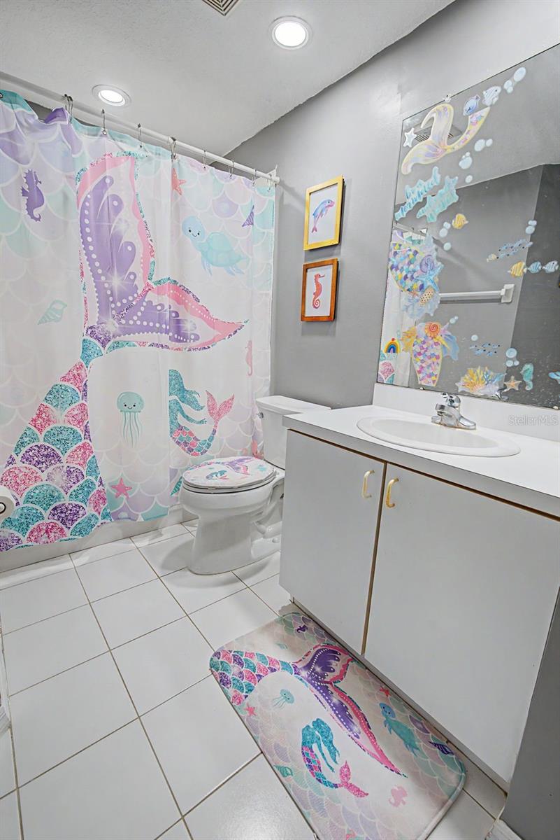 3709 MOLLIE LN — photo 31