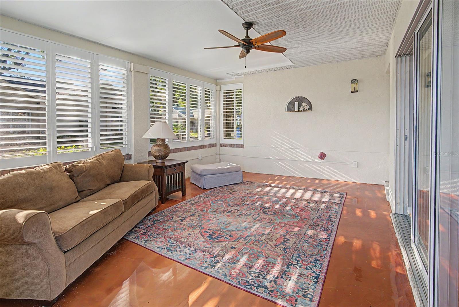3709 MOLLIE LN — photo 4