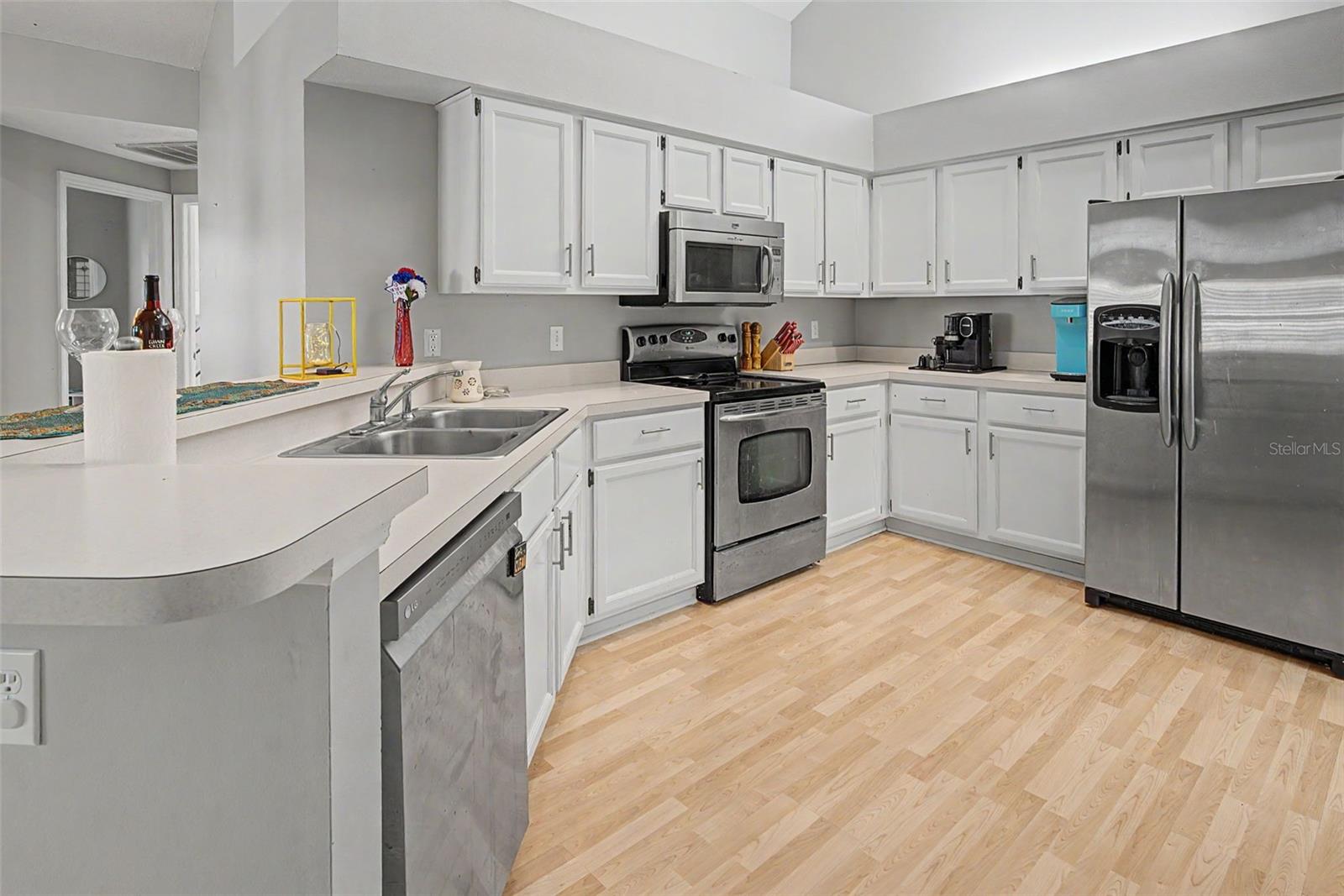 3709 MOLLIE LN — photo 17