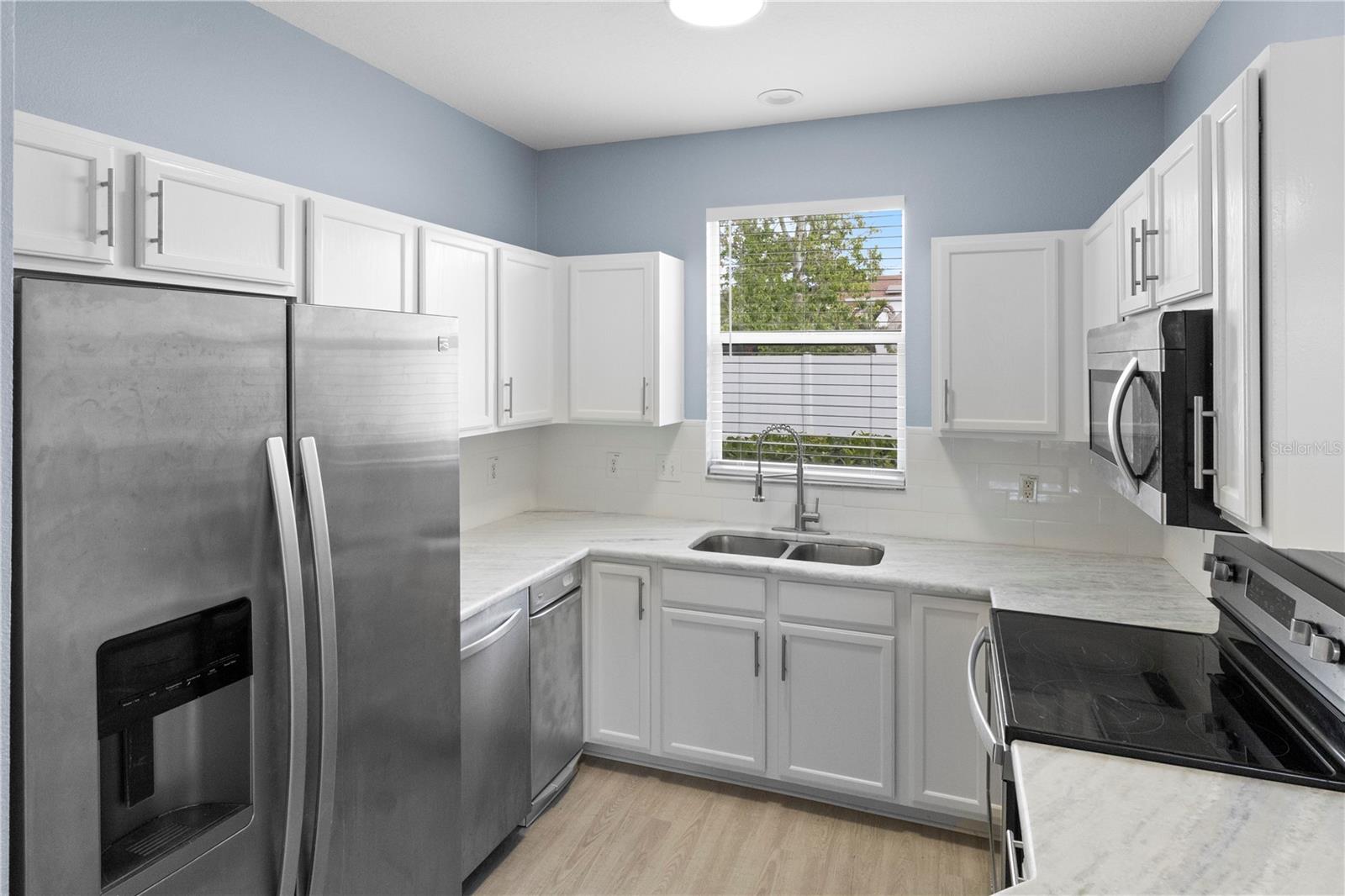 12294 COUNTRY WHITE CIR — photo 7