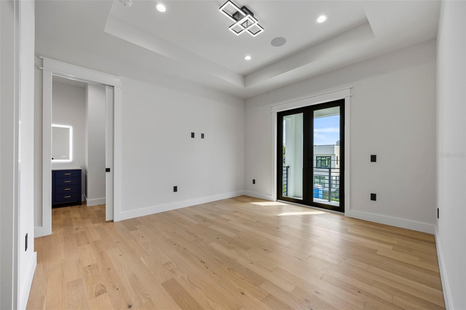 3701 S LYNWOOD AVE — photo 77