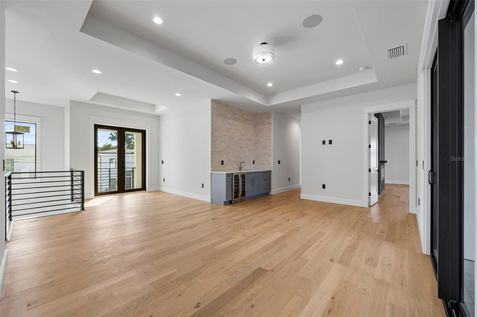 3701 S LYNWOOD AVE — photo 50