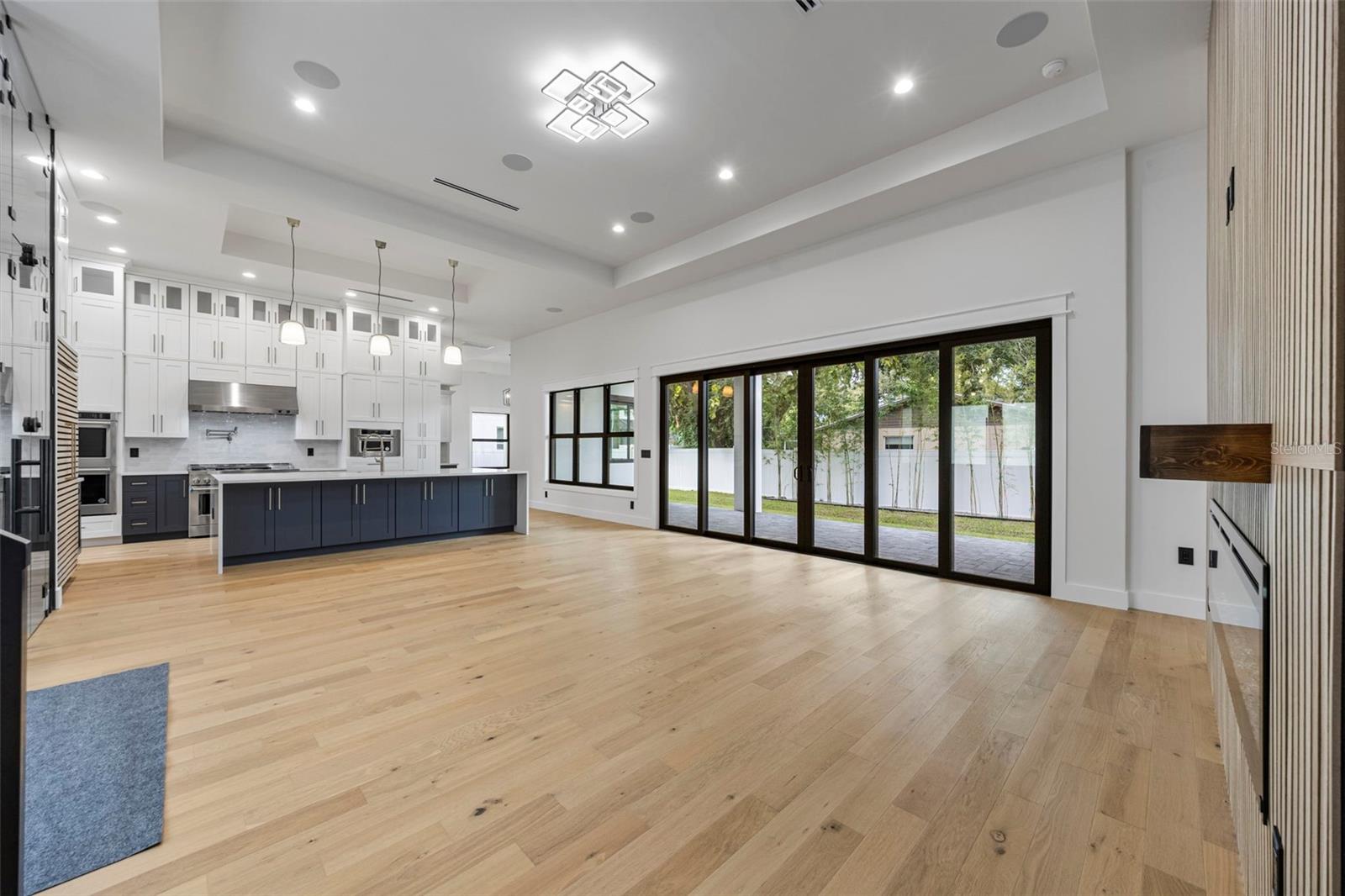 3701 S LYNWOOD AVE — photo 11