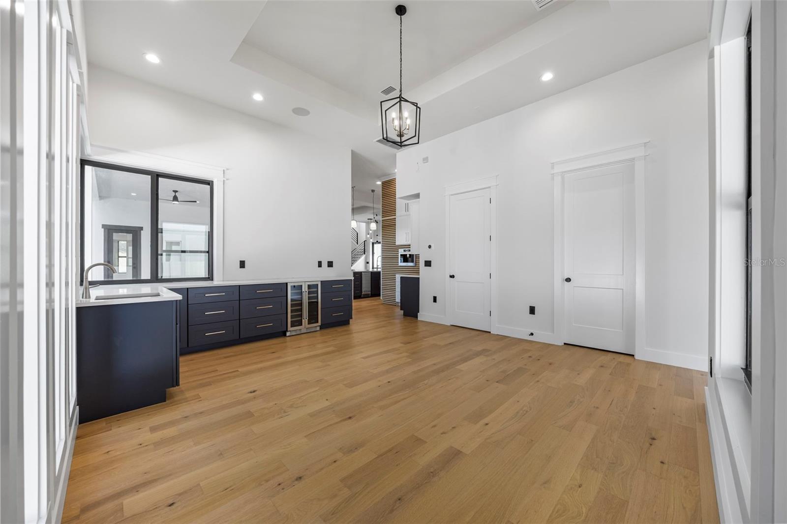 3701 S LYNWOOD AVE — photo 39