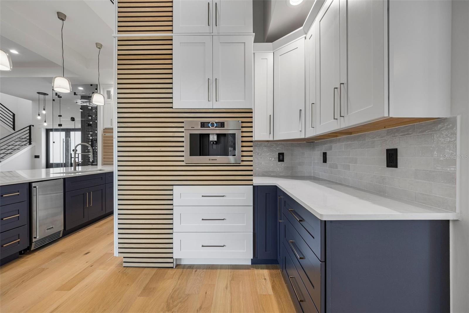 3701 S LYNWOOD AVE — photo 23