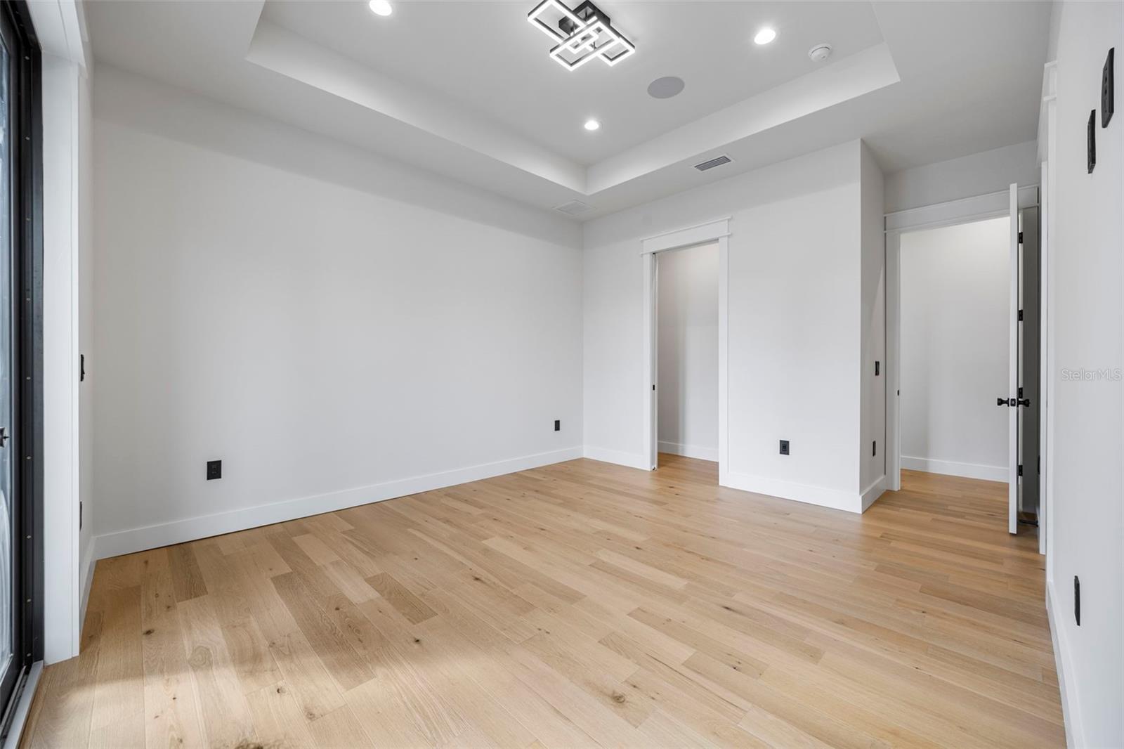 3701 S LYNWOOD AVE — photo 76