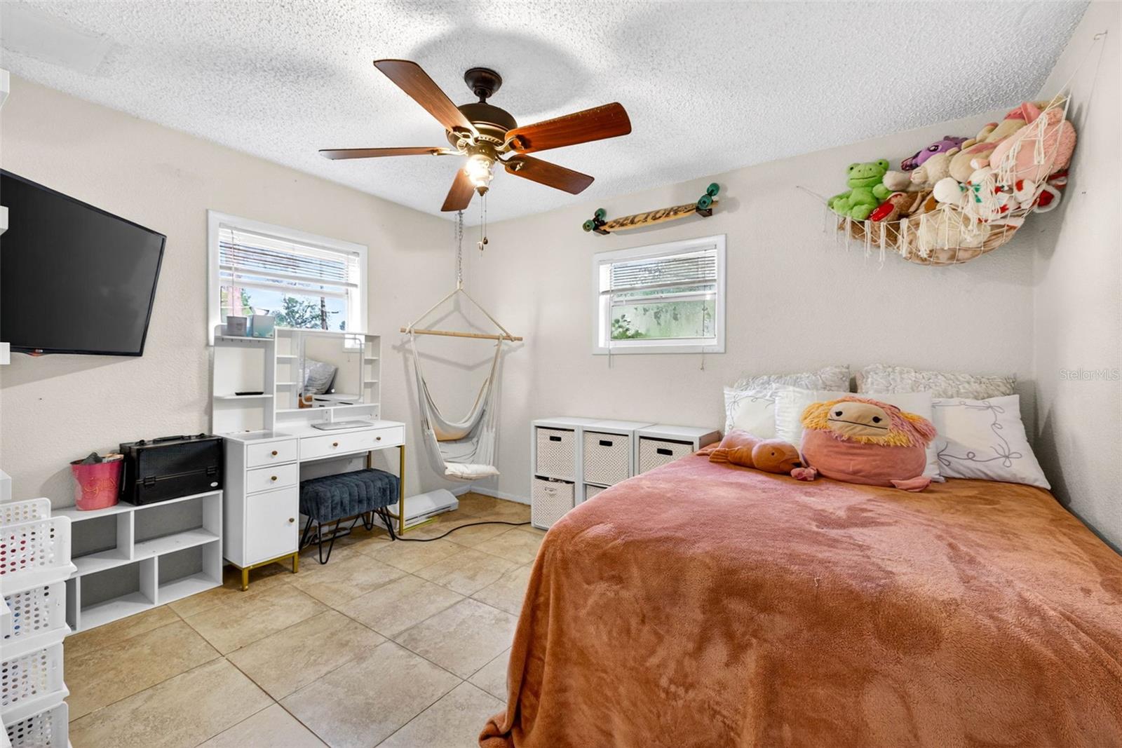 1318 W RAMBLA ST — photo 18