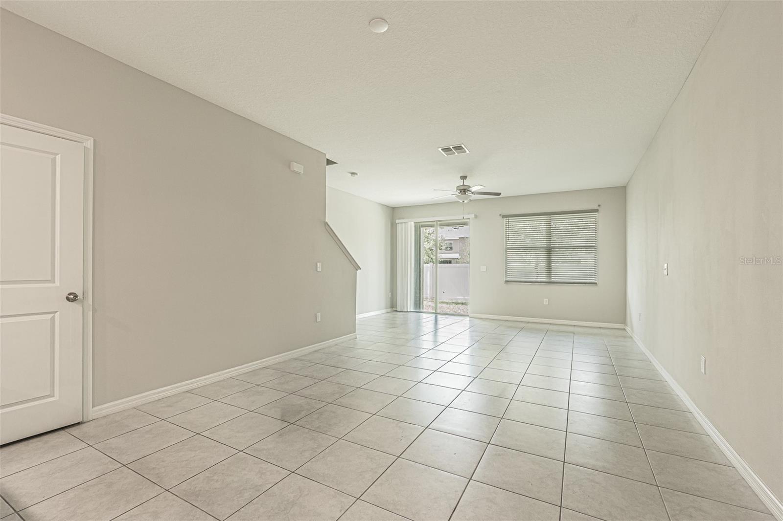817 ROYAL EMPRESS DR — photo 15