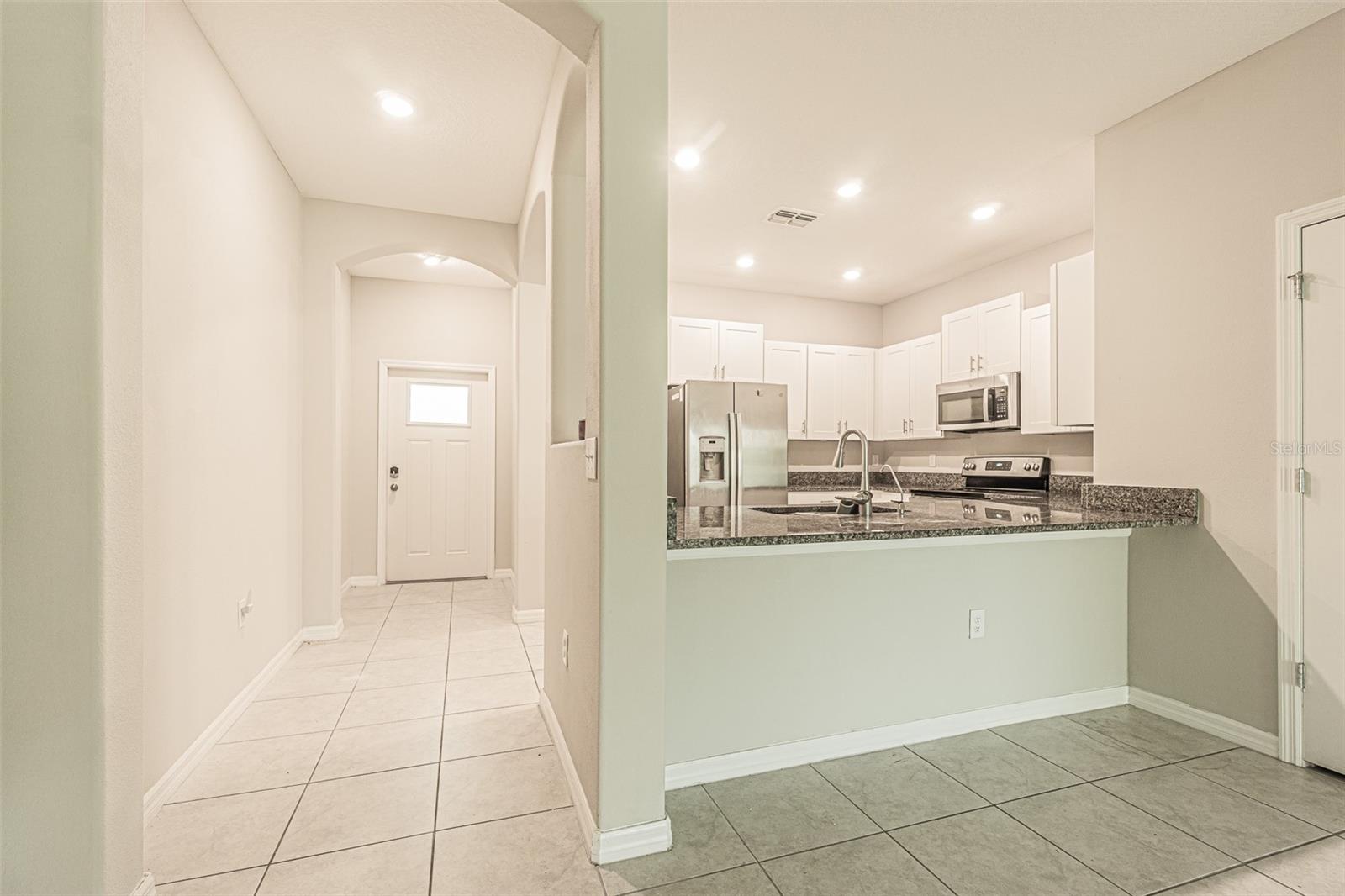 817 ROYAL EMPRESS DR — photo 19