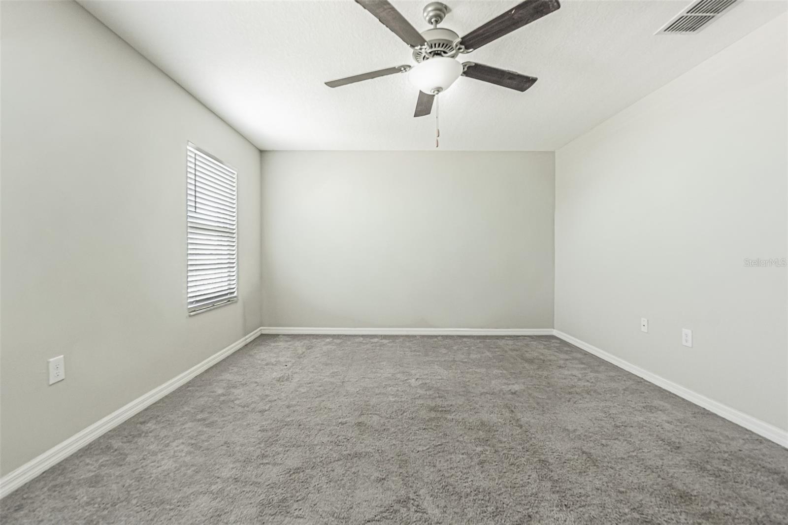 817 ROYAL EMPRESS DR — photo 30