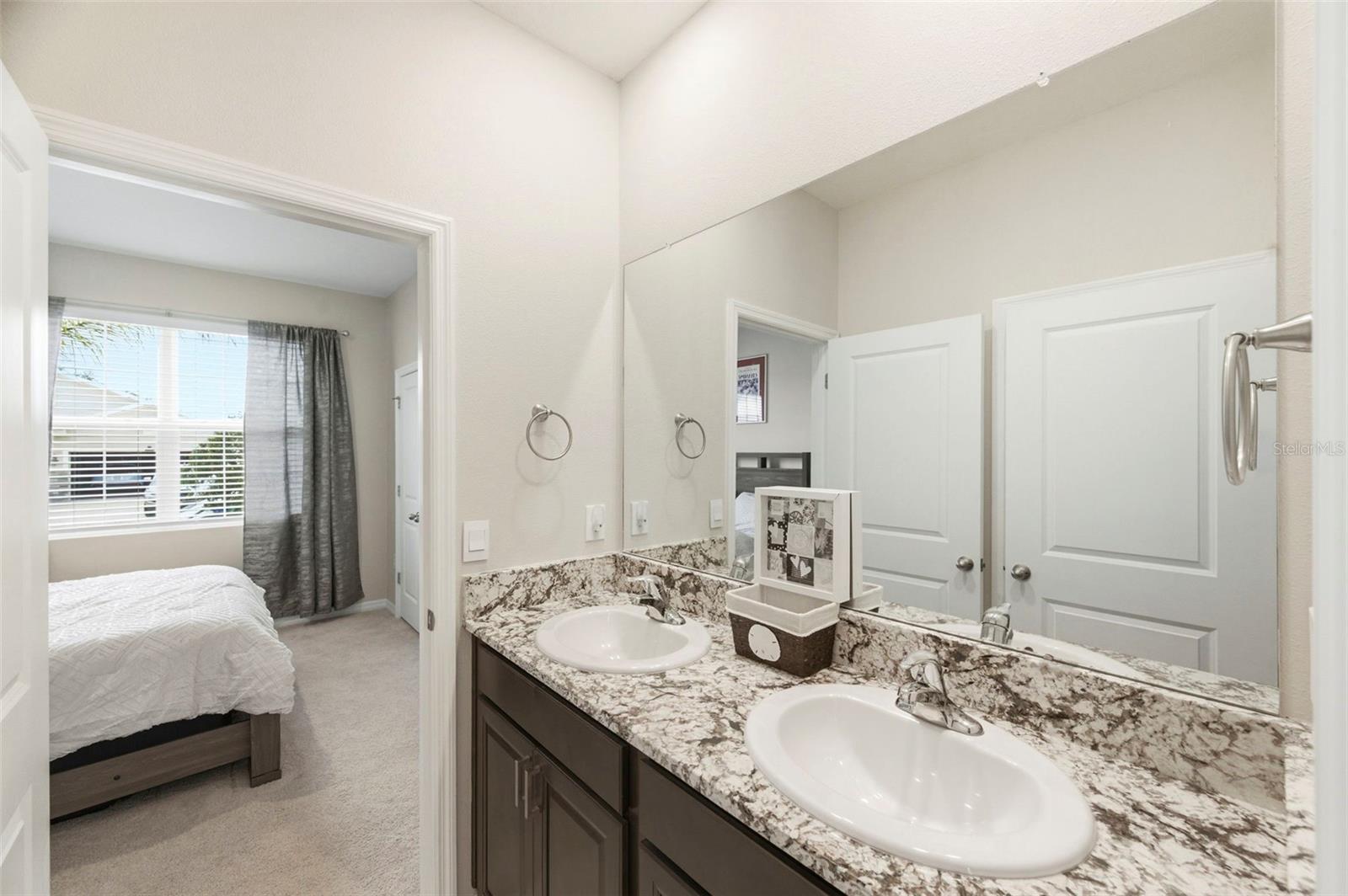 10403 LAXER CAY LOOP — photo 31