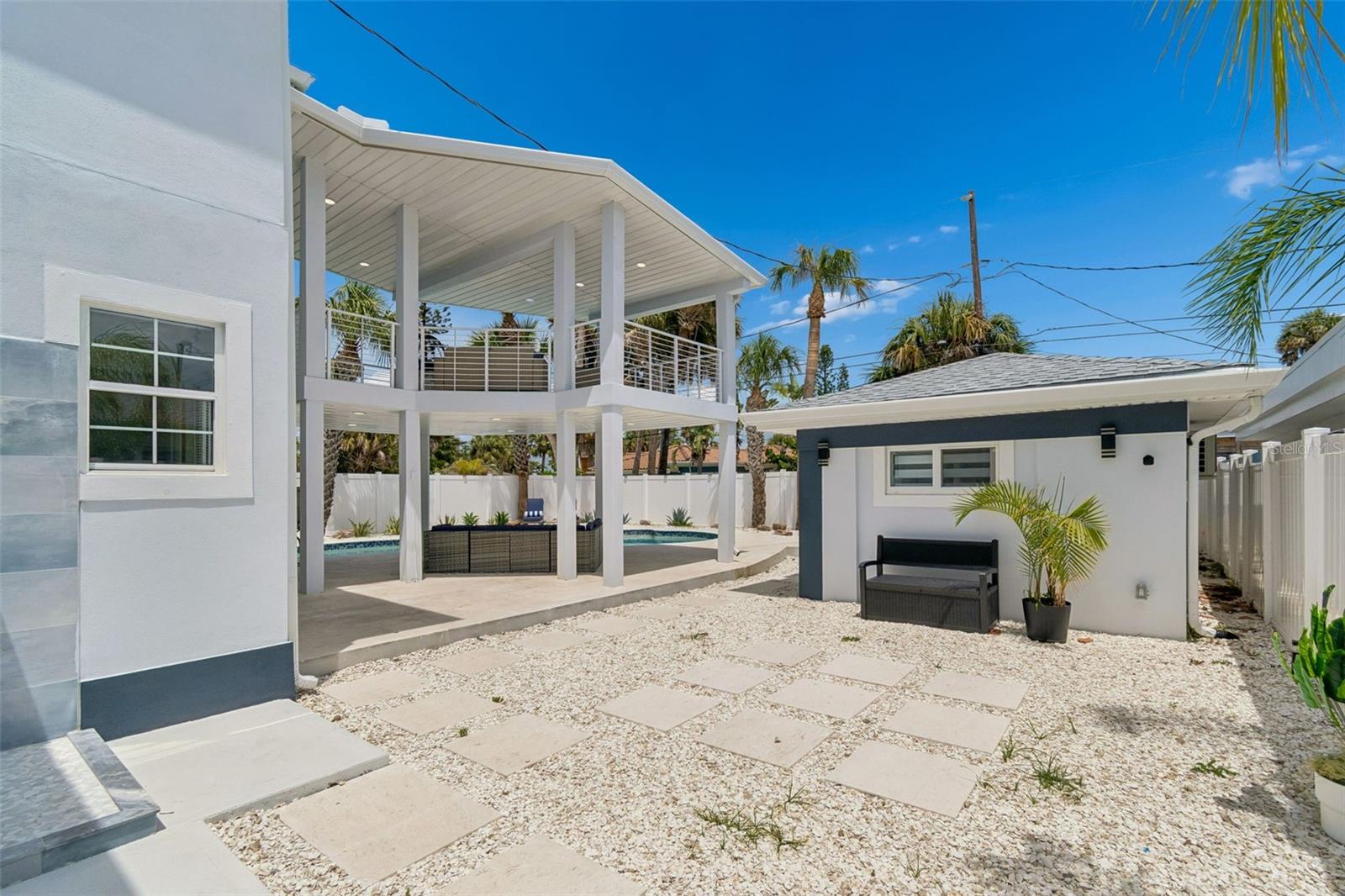 933 ELDORADO AVE — photo 72