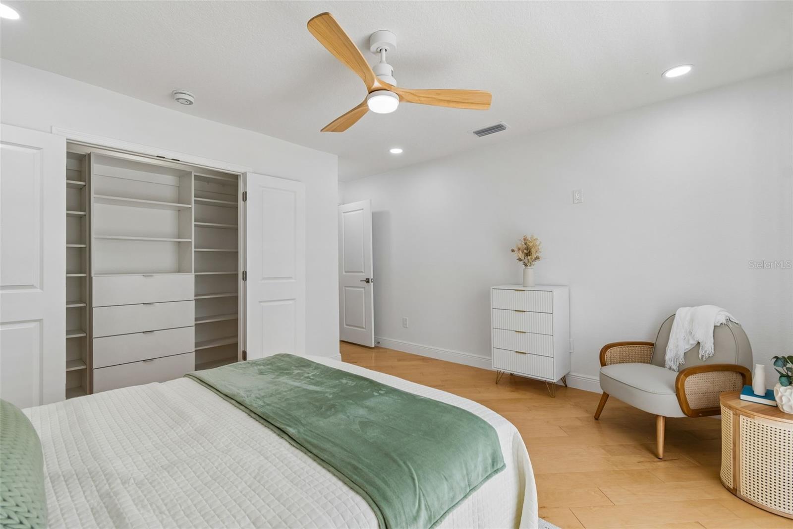 933 ELDORADO AVE — photo 49