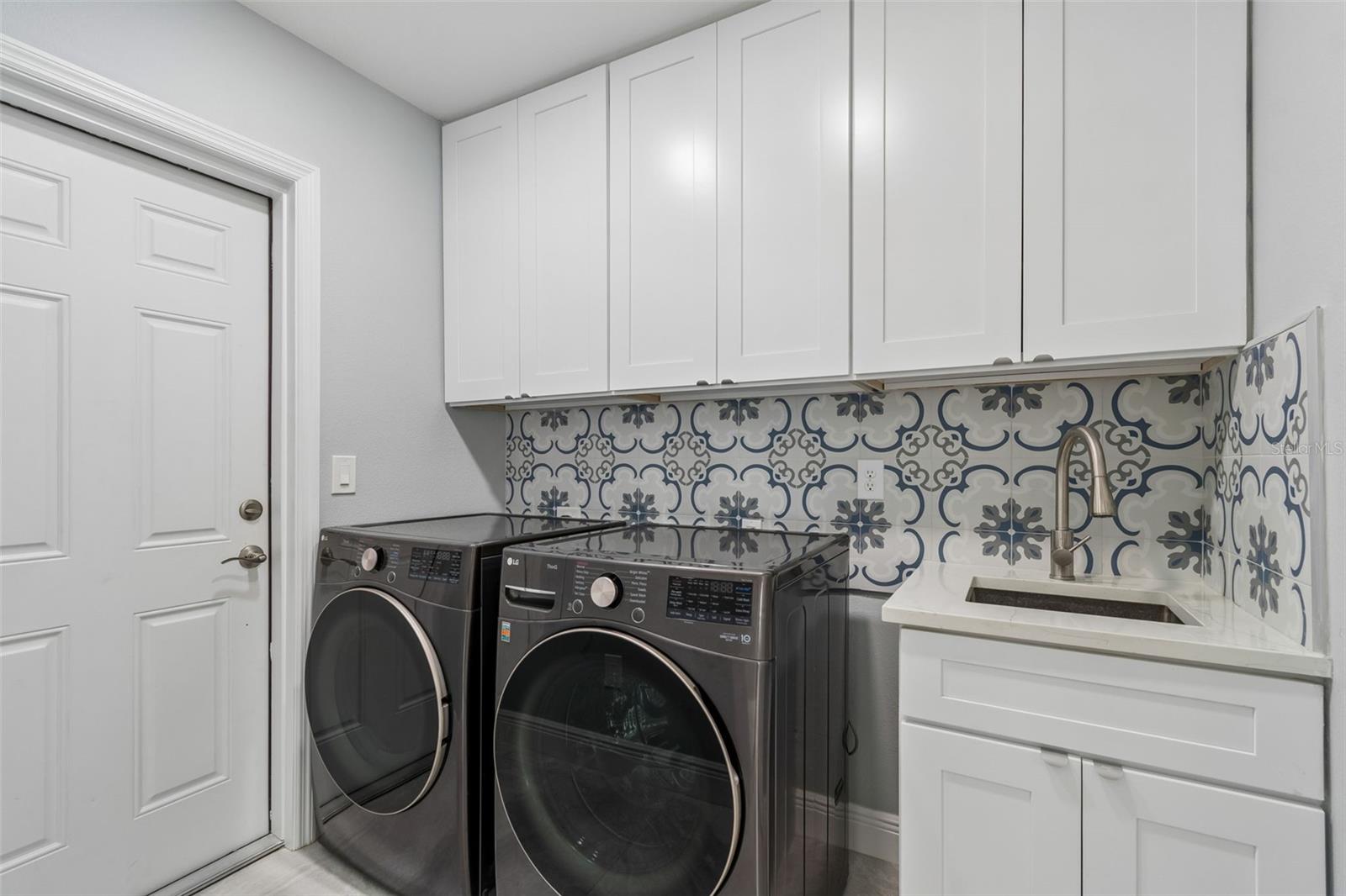 933 ELDORADO AVE — photo 21