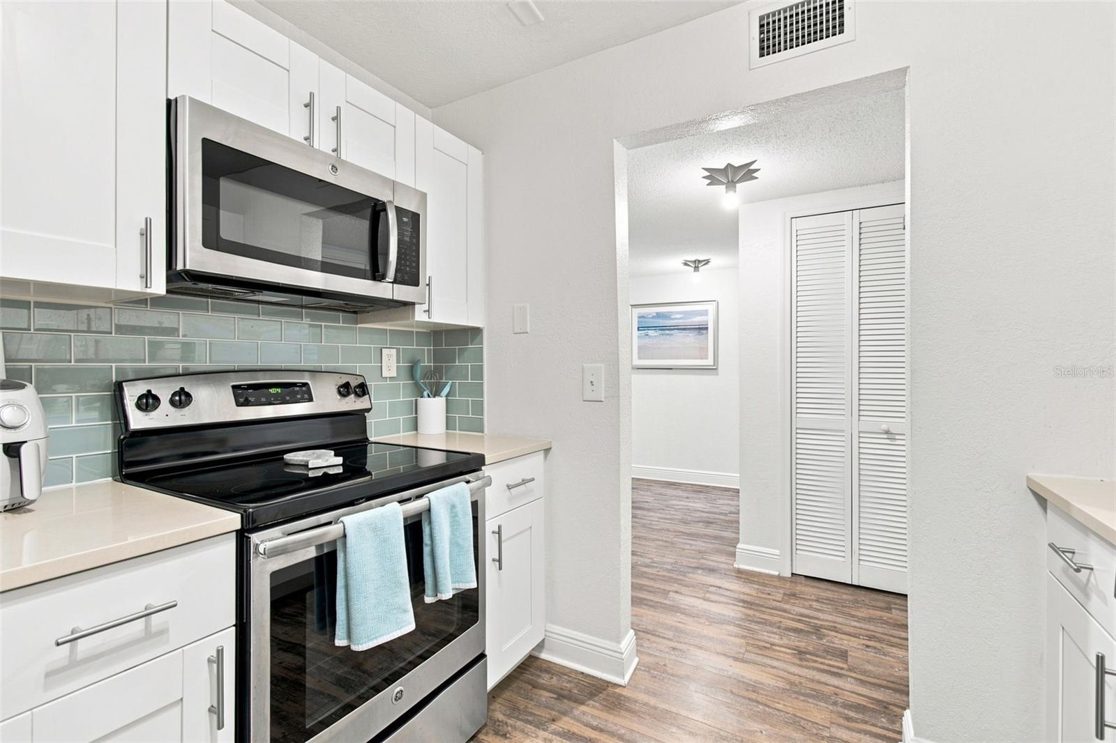 17035 GULF BLVD #216 — photo 9