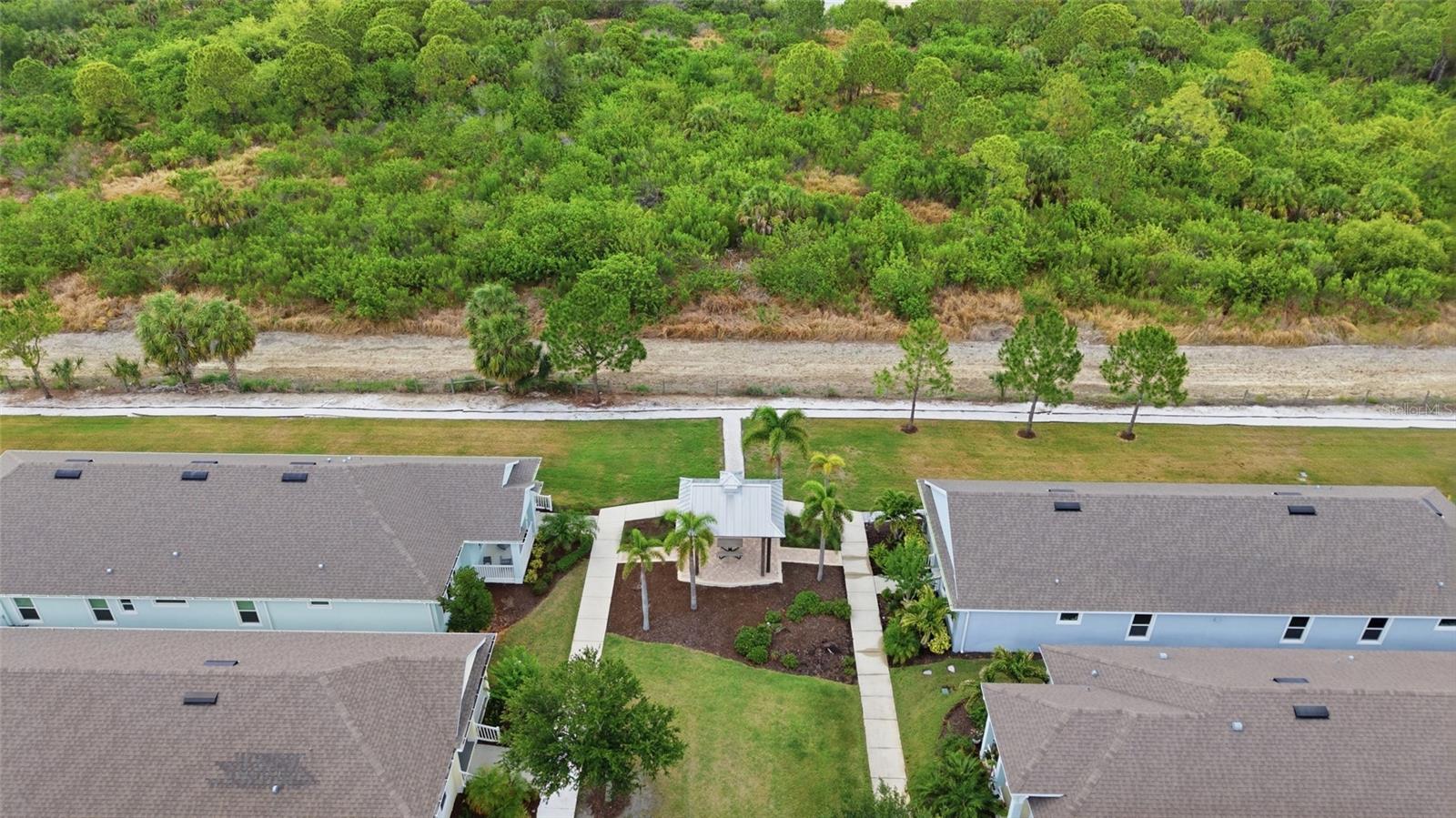 725 WINTERSIDE DR — photo 41