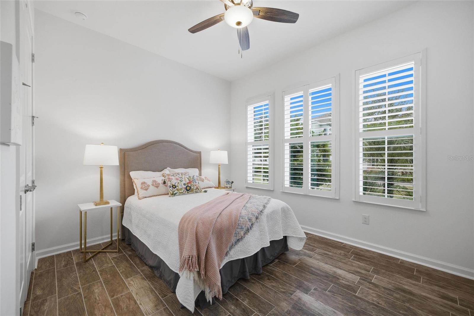 725 WINTERSIDE DR — photo 29