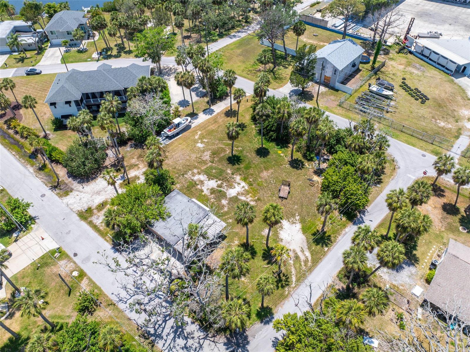 4824 DOWELL DR — photo 20