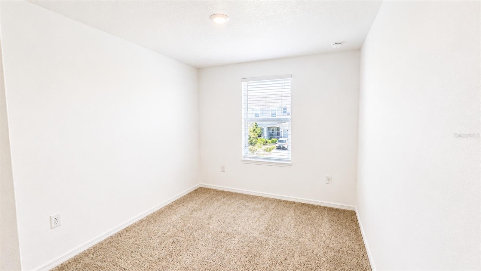 5686 ARCHIPELAGO ST — photo 20