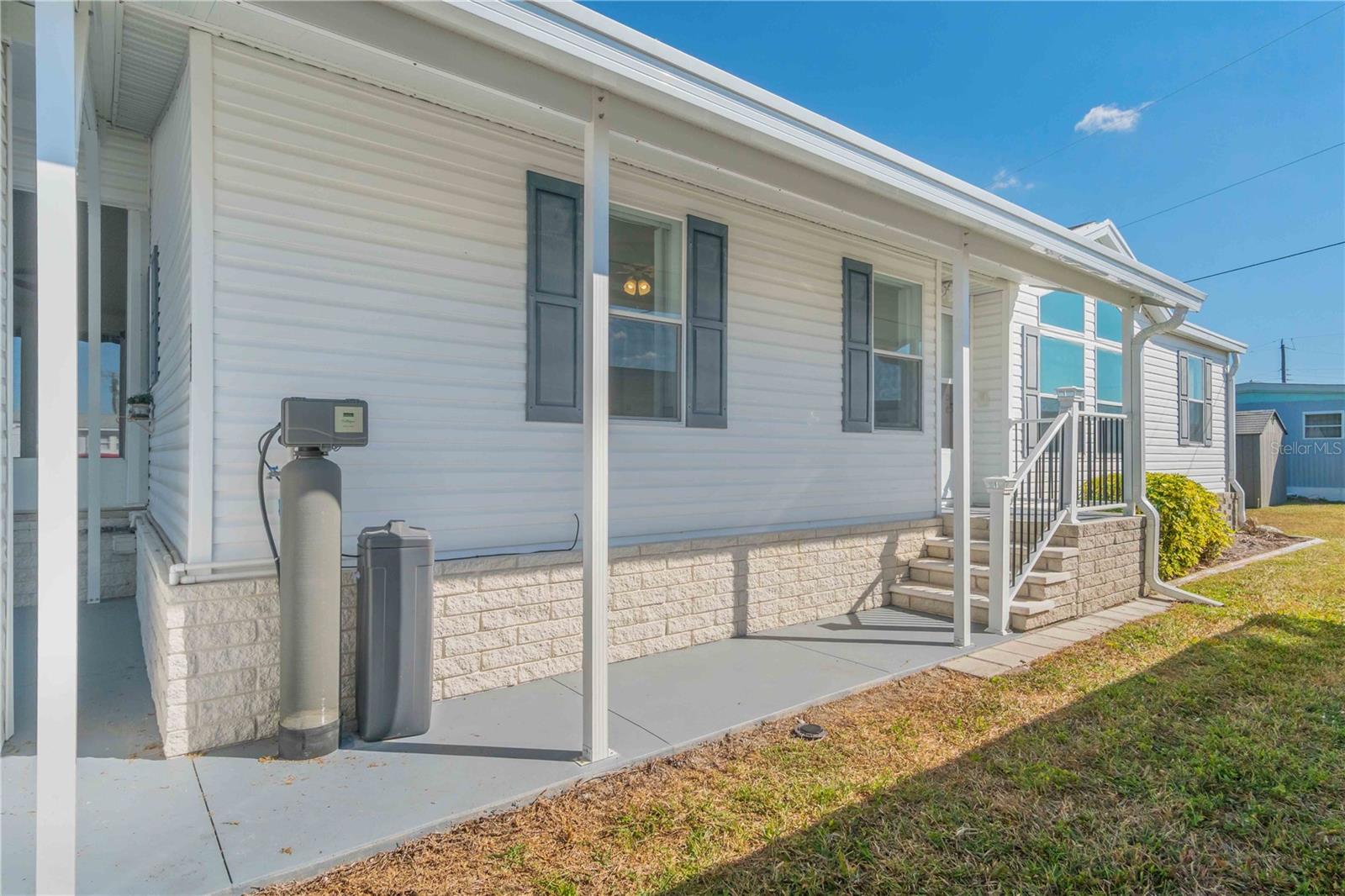 527 FLEETWOOD ST — photo 11