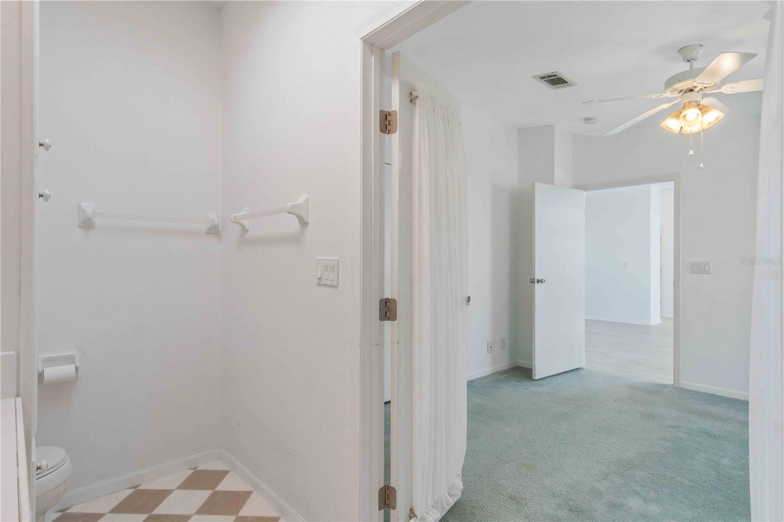527 FLEETWOOD ST — photo 43