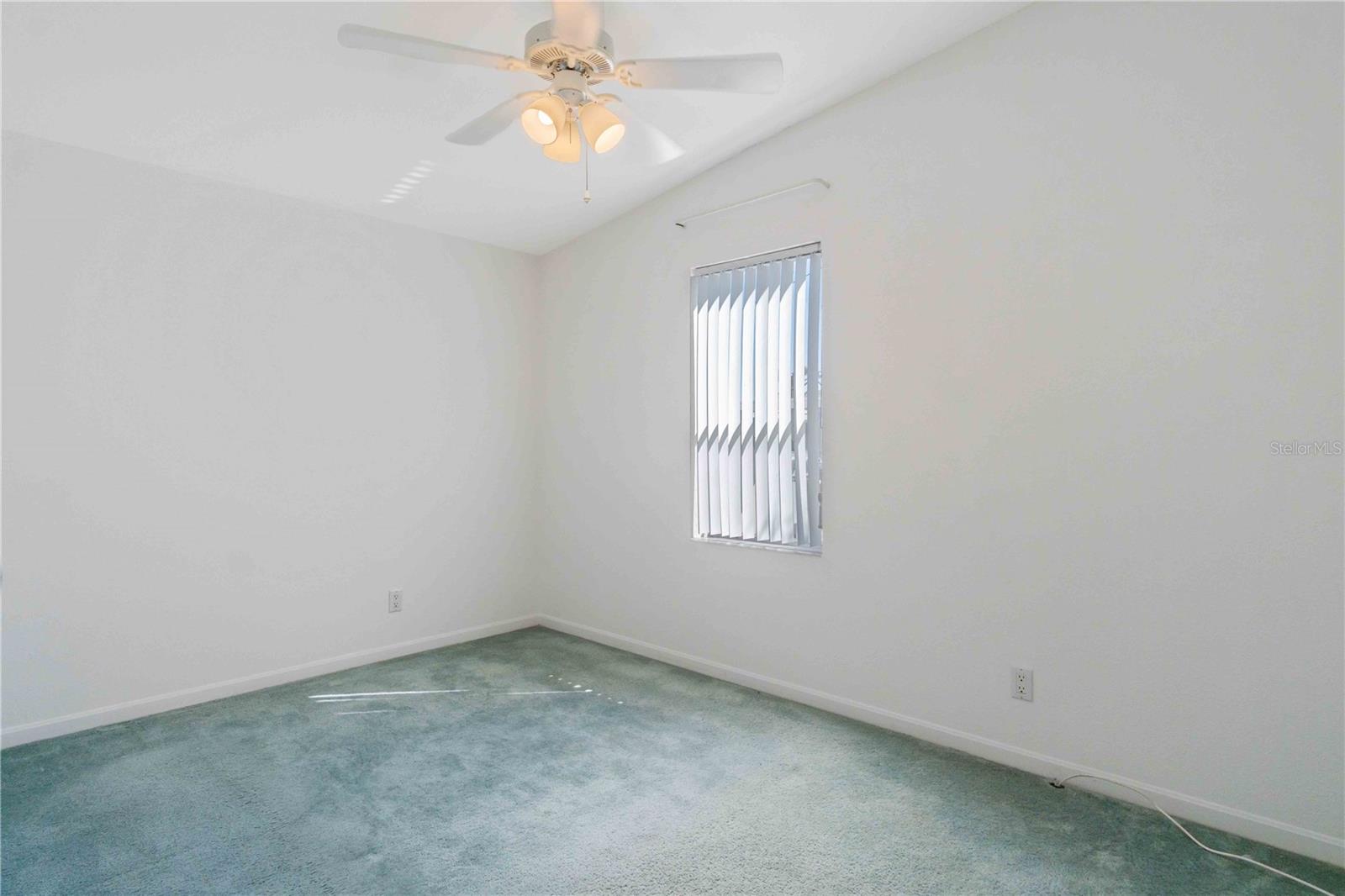 527 FLEETWOOD ST — photo 21