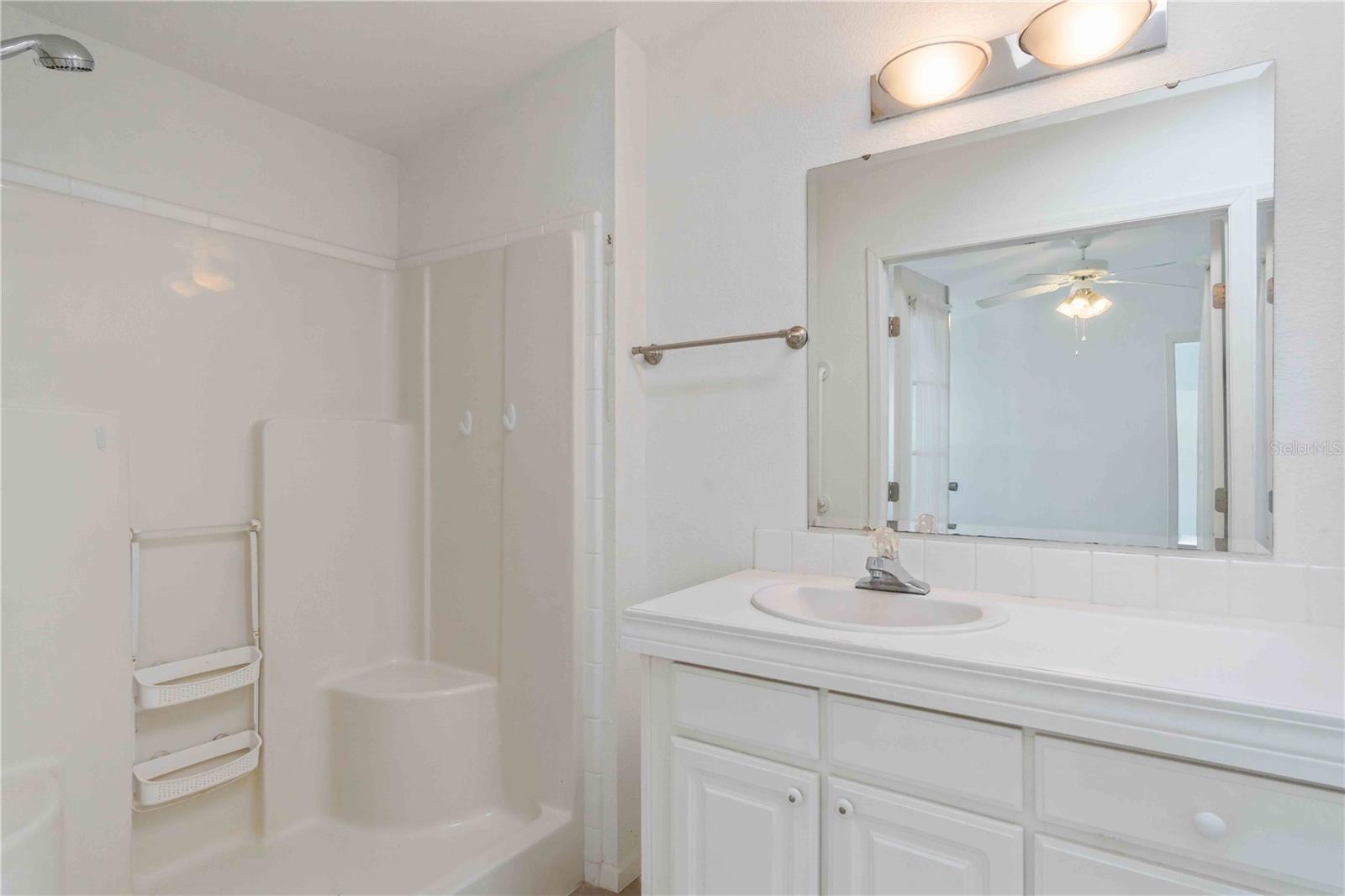 527 FLEETWOOD ST — photo 46