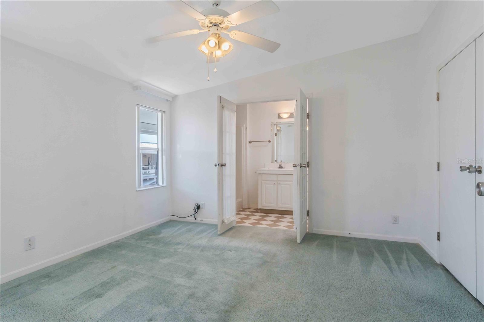 527 FLEETWOOD ST — photo 52