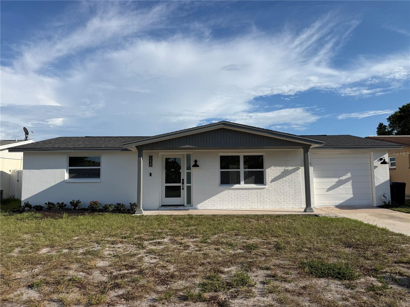 7220 FOX HOLLOW DR — photo 13