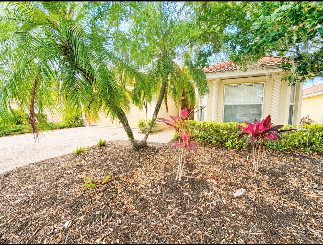 204 RIVER ENCLAVE CT — photo 2