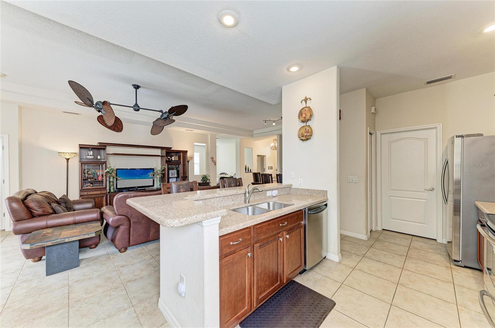 204 RIVER ENCLAVE CT — photo 17