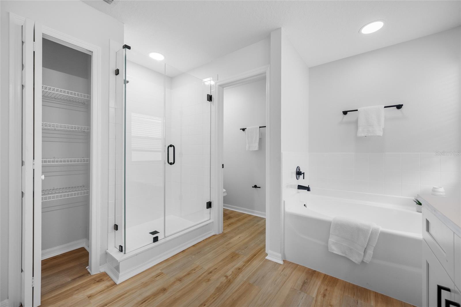 25147 GEDDY DR — photo 44