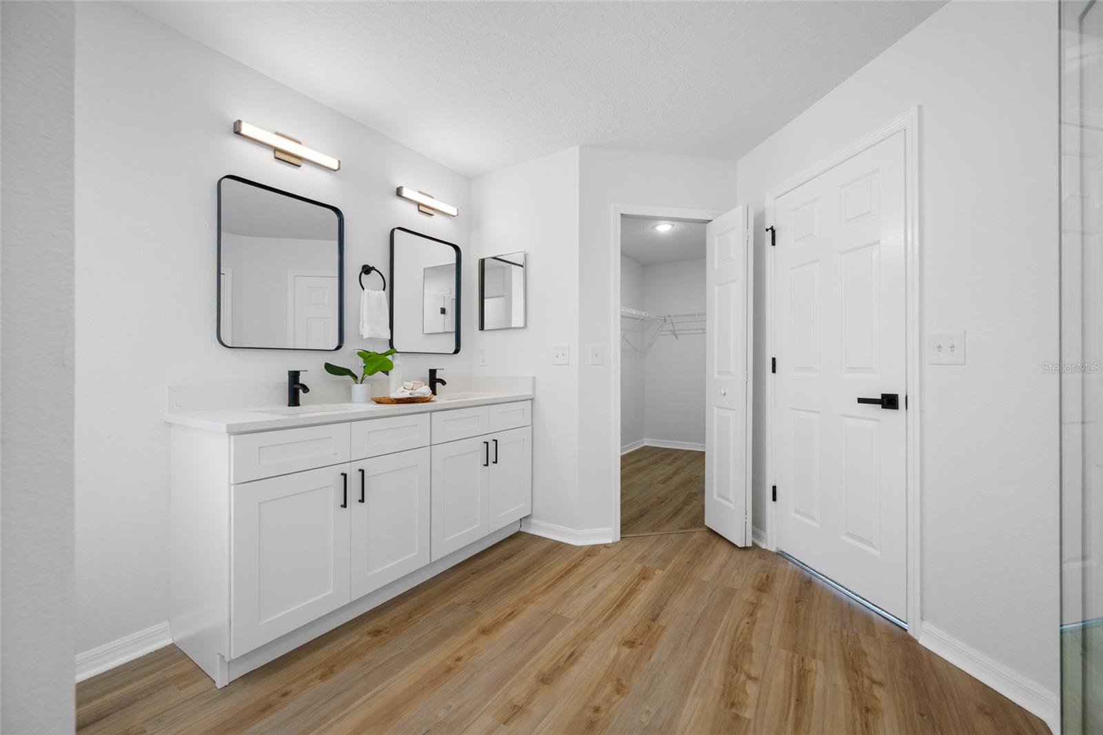 25147 GEDDY DR — photo 46