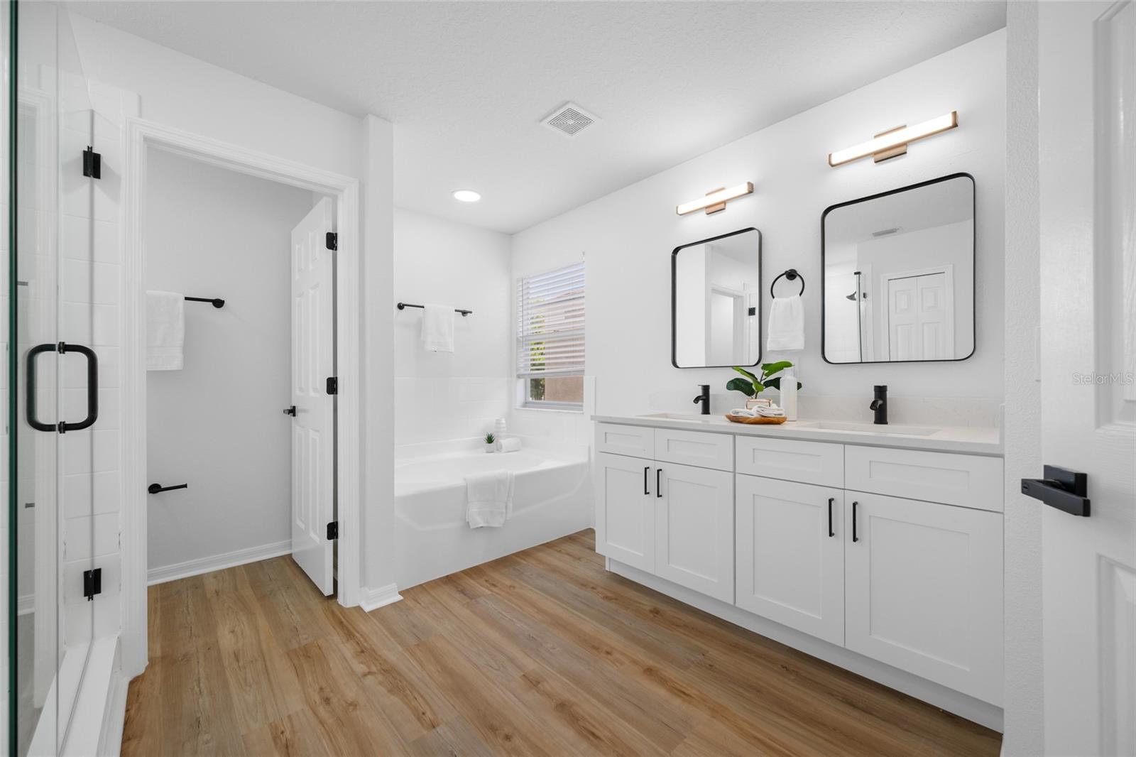 25147 GEDDY DR — photo 43