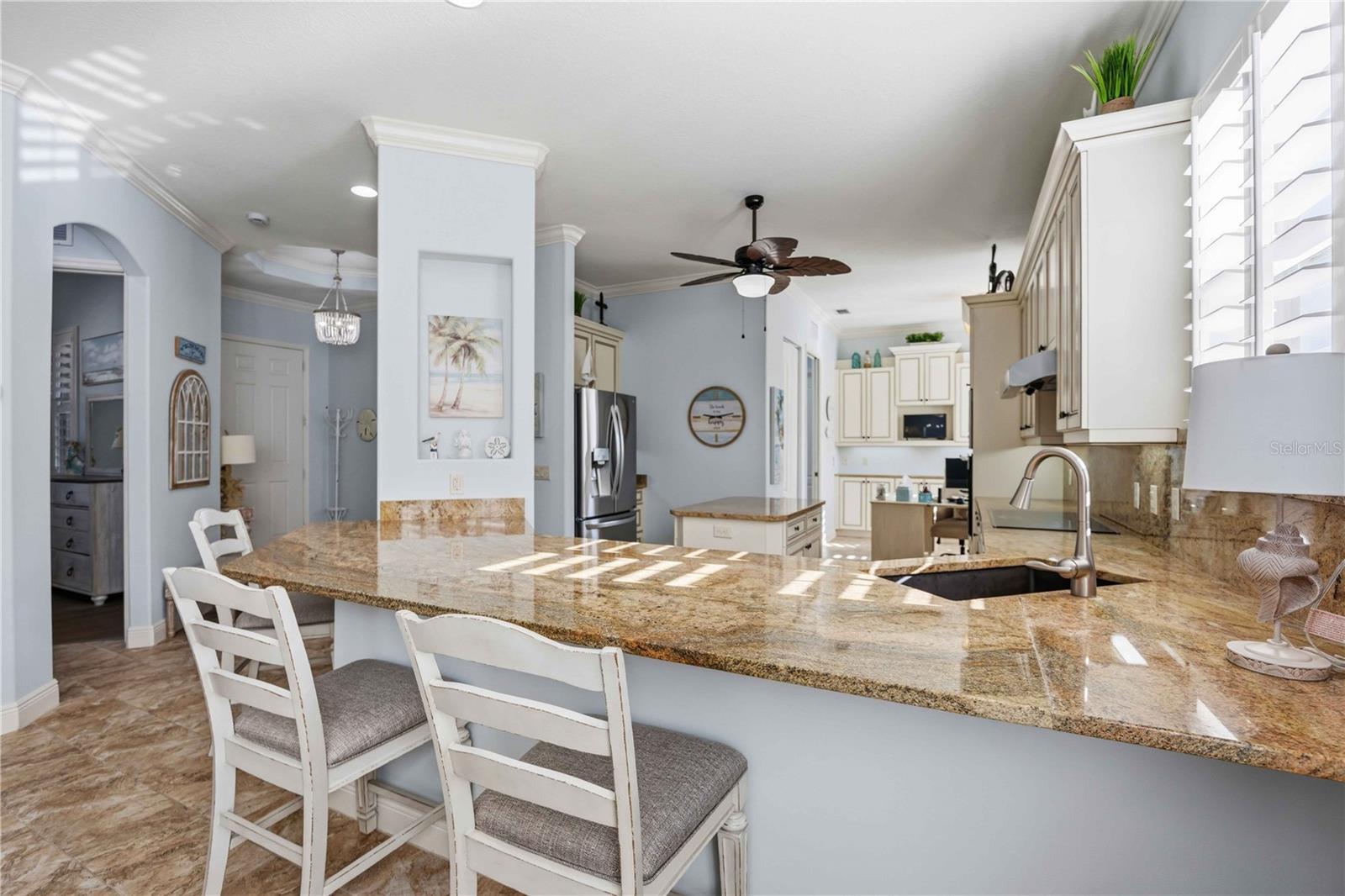11045 BARNSLEY DR — photo 12