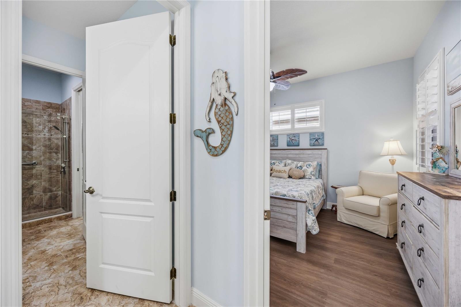 11045 BARNSLEY DR — photo 30
