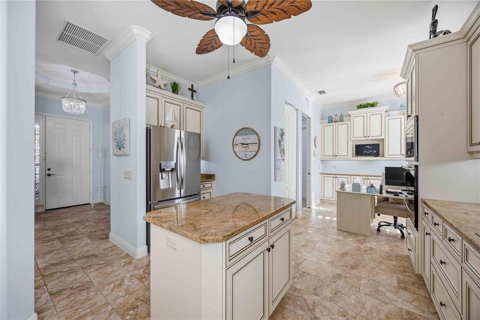 11045 BARNSLEY DR — photo 15